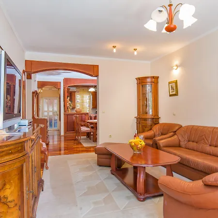 Hotel Dubrovnik Ξενοδοχείο 3*