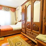 Hotel Dubrovnik מלון
